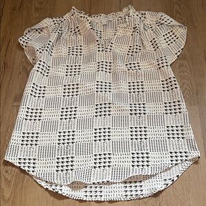 41 Hawthorn Black and White Patterned Blouse